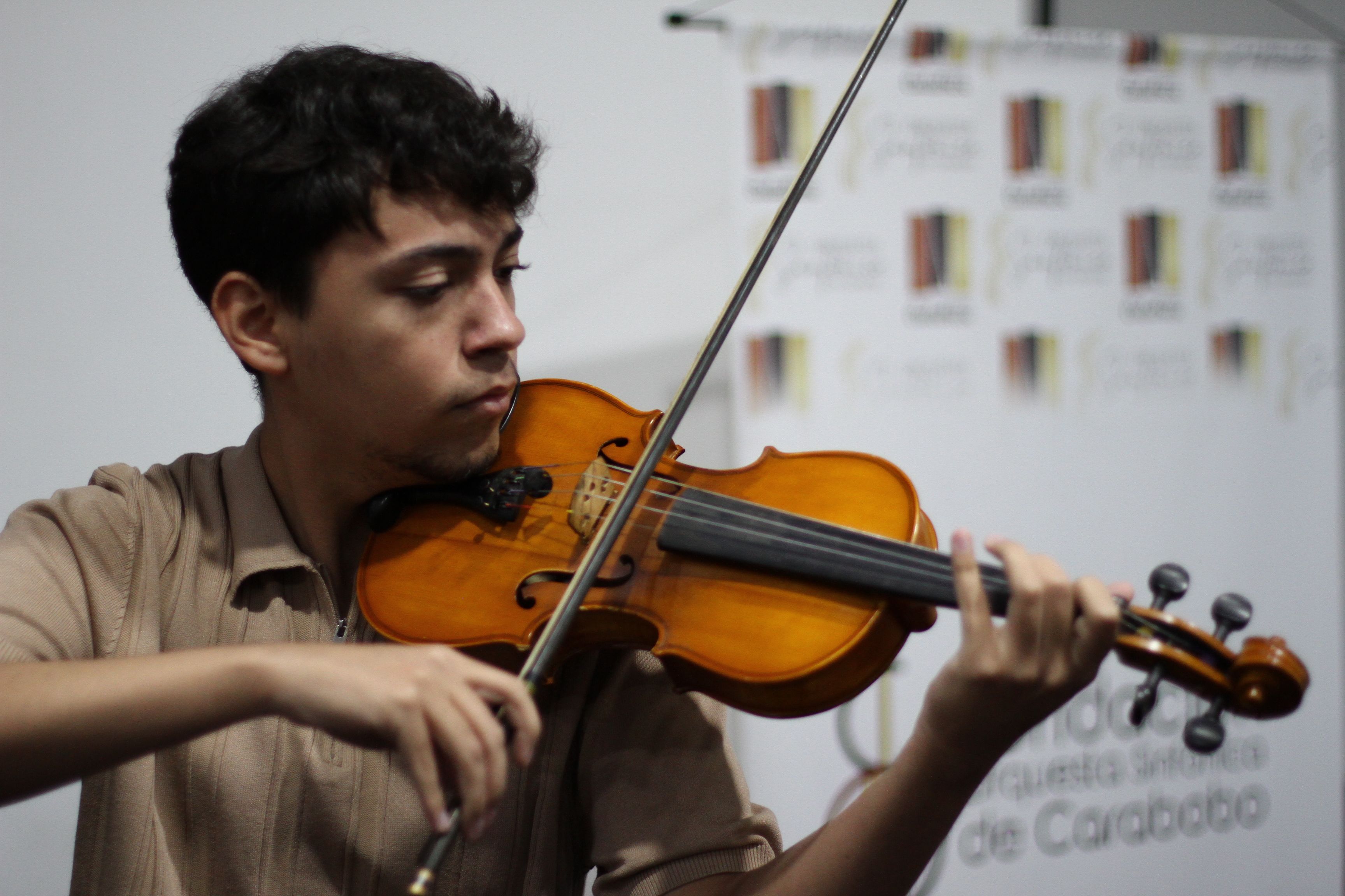 Academia Internacional de Música - Maestro José Calabrese